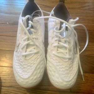 BRAND NEW WOMEN METAL CLEATS-Size 7